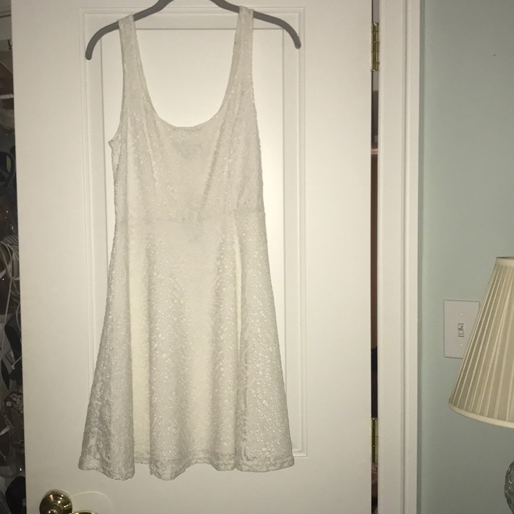 White lace dress